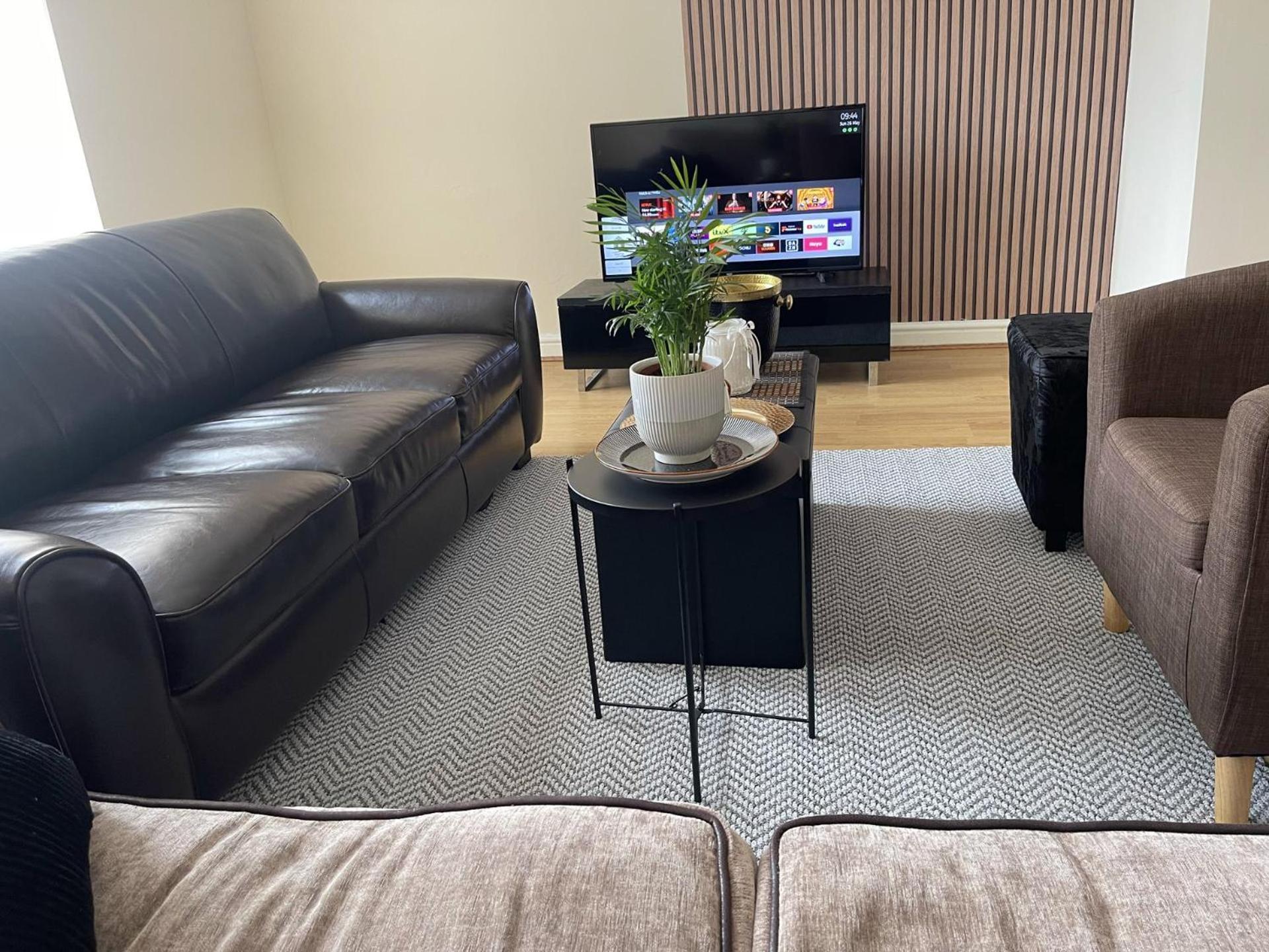 Stylish 1-Bed Apt - Sleeps 4 - Parking - Wifi Manchester Exterior foto